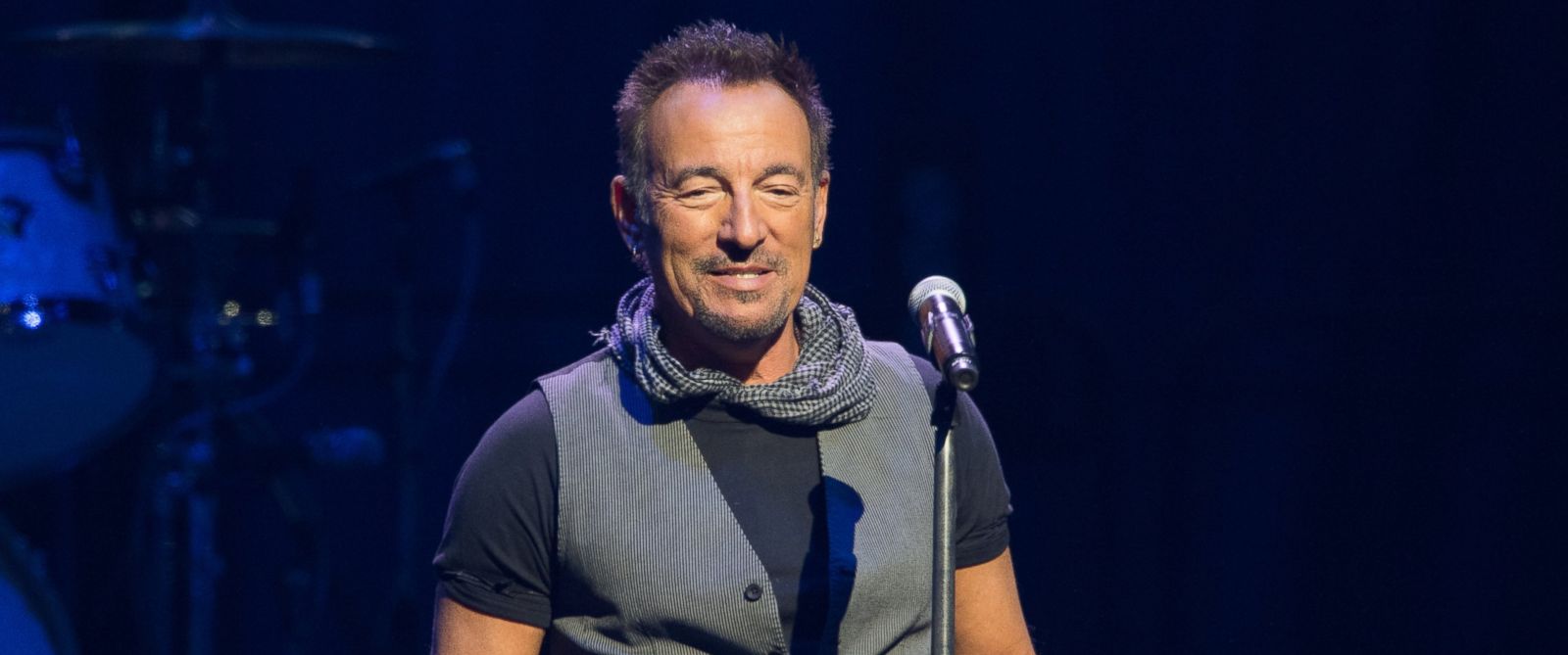 Bruce Springsteen Opens Up About Struggles With Depression - ABC News