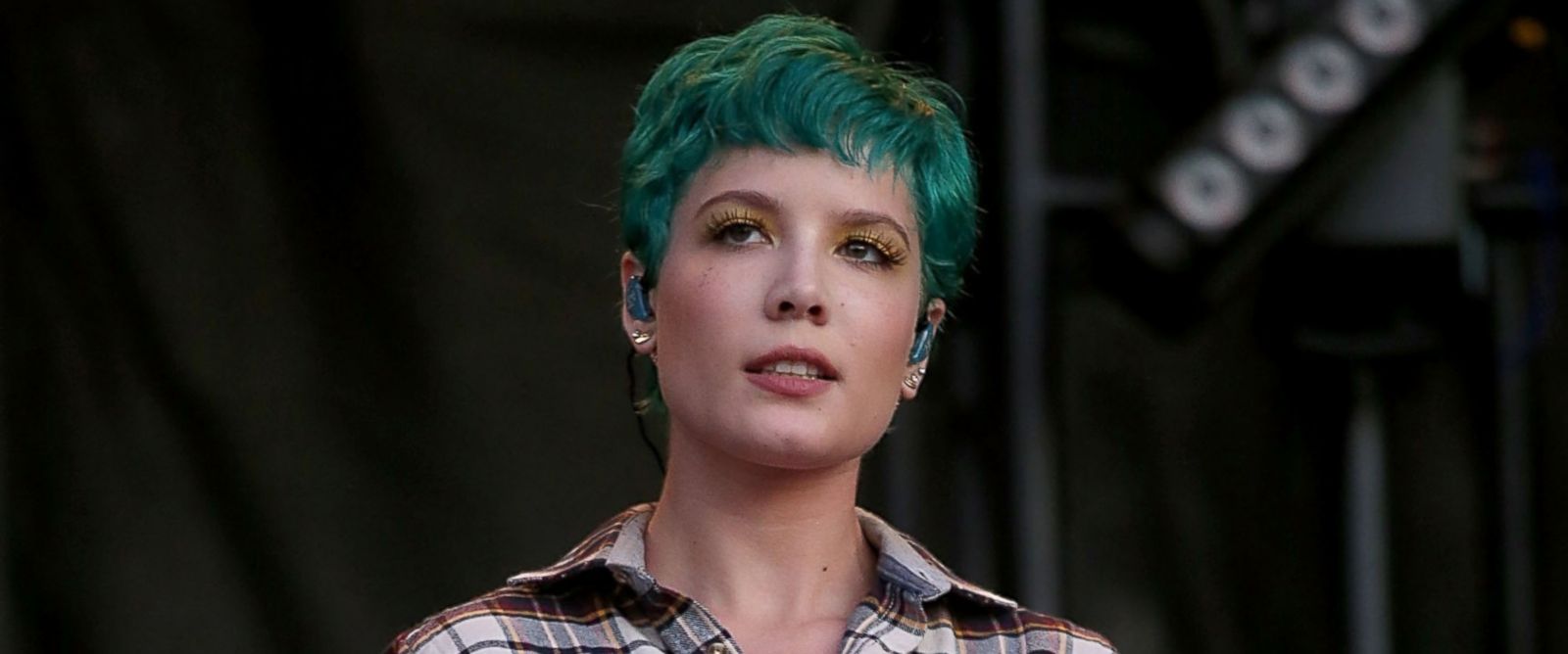 Halsey Reveals She Suffered a Miscarriage Hours Before a Performance ...