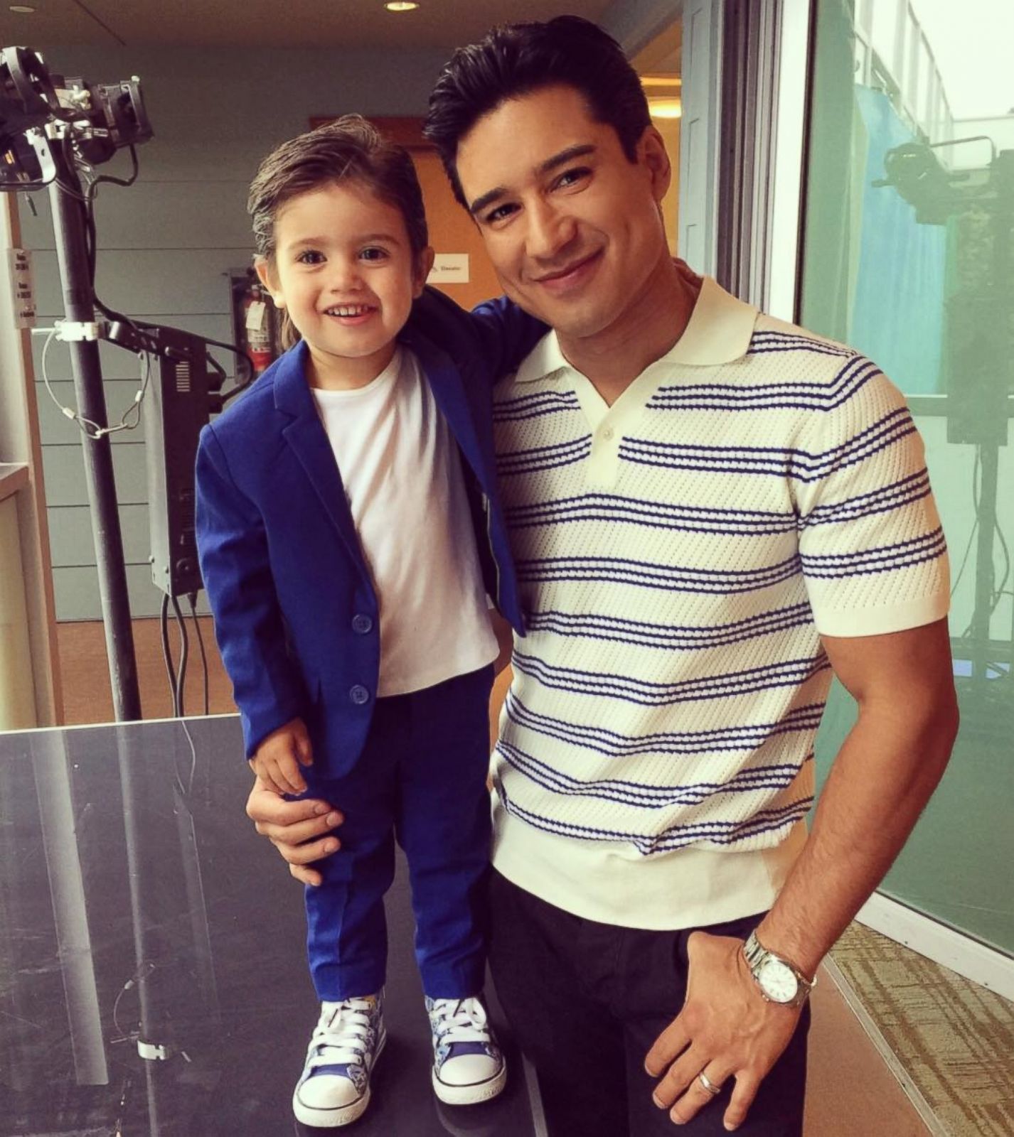 Mario Lopez Poses for Photo With Mini Me Son Picture | Stars with their ...