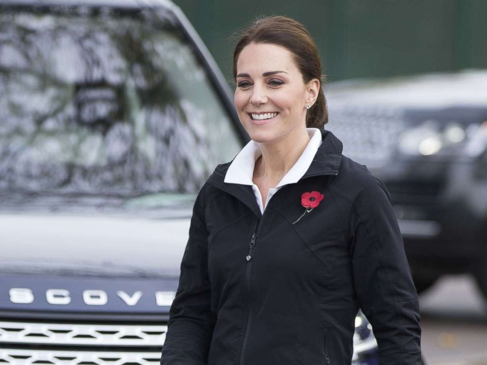 PHOTO: Catherine, Duchess of Cambridge arrives at the Lawn Tennis Association in London, Oct. 31, 2017.