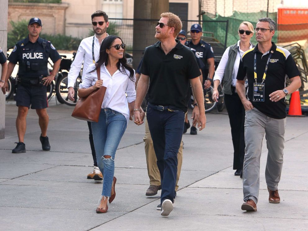 PHOTO: Prince Harry and Meghan Markle attend the Tennis together at the Invictus Games in Toronto. 