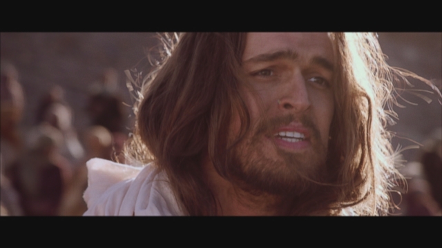 Jesus Returns to the Big Screen in Biblical Movie 'Son of God' Video ...