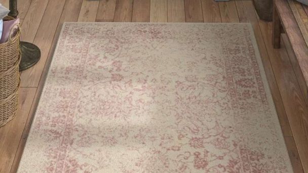 Highland Dunes Jarra Oriental Area Rug in Ivory/Rose