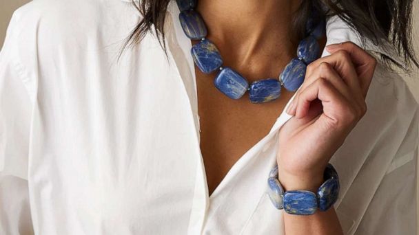 Hot Girls Pearls: Freezable Cooling Jewelry