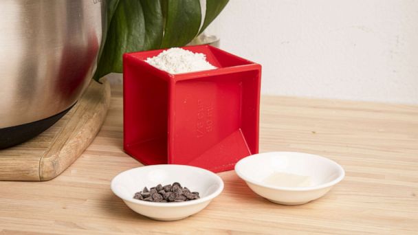 Kitchen Cube: All-in-One Measuring Device