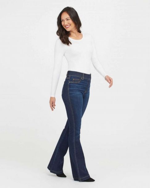 SPANX on X: Your '9-5' wardrobe just got an upgrade. Shop #SPANX new  arrivals at  including must-have pieces for the  office. #Workwear #Blazer #OfficeOOTD #BusinessCasual   / X