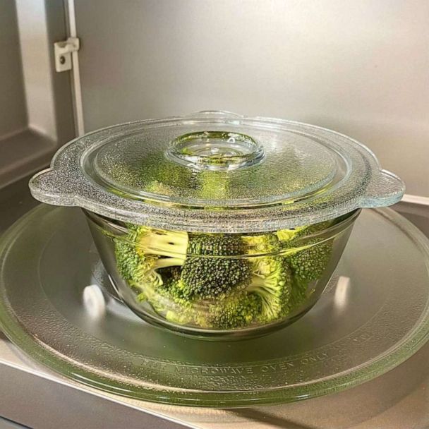 The best Microwave lid to cover bowls - Cuchina Safe Lid how to use  Vented Glass Microwave Lids 