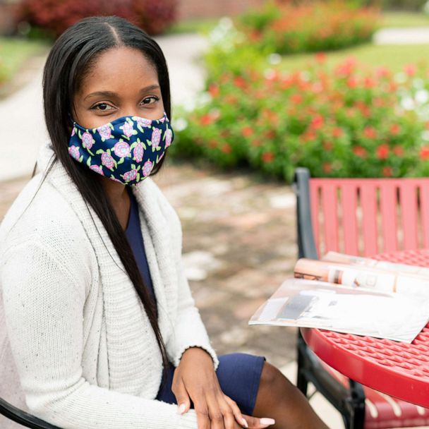 Viv&Lou: Face Masks & Hands-Free Keychains