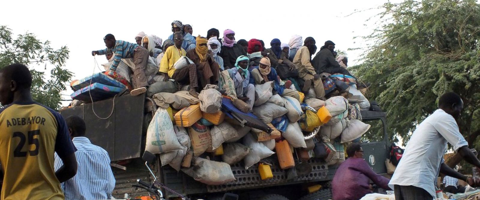 Abandoned by Smugglers, 34 Migrants Die of Apparent Thirst in Sahara ...