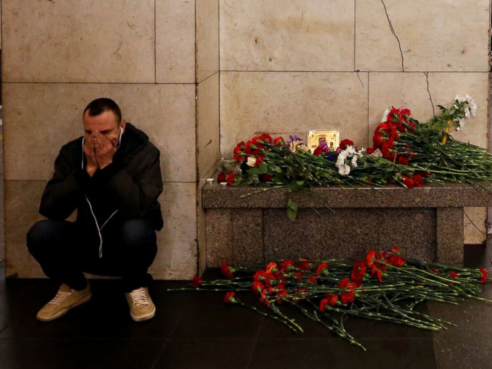 http://a.abcnews.com/images/International/RT-Russian-metro-attack-02-rc-170404_4x3_992.jpg