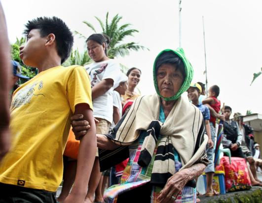 ap_typhoon_philippines_01_131107_ssh.jpg