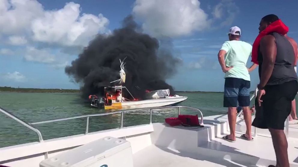 1 dead, 9 injured as tour boat explodes