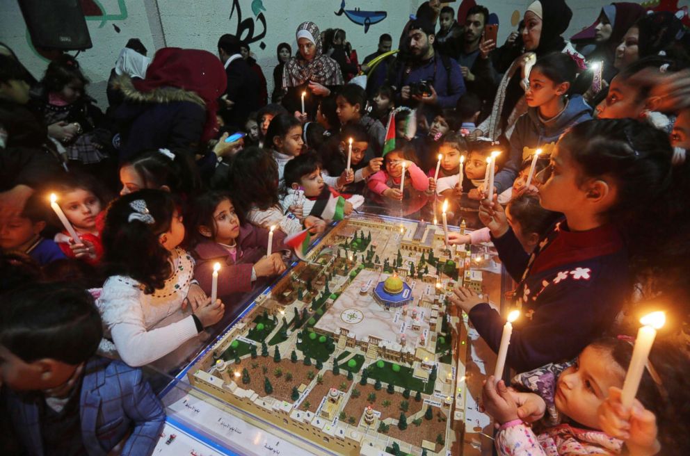 PHOTO: Palestinian children celebrate New Year festivities, in Gaza City, Dec. 30, 2017.