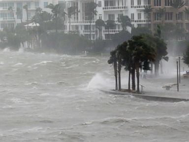 Hurricane Irma bears down on Florida Keys, at least 1 dead - ABC News