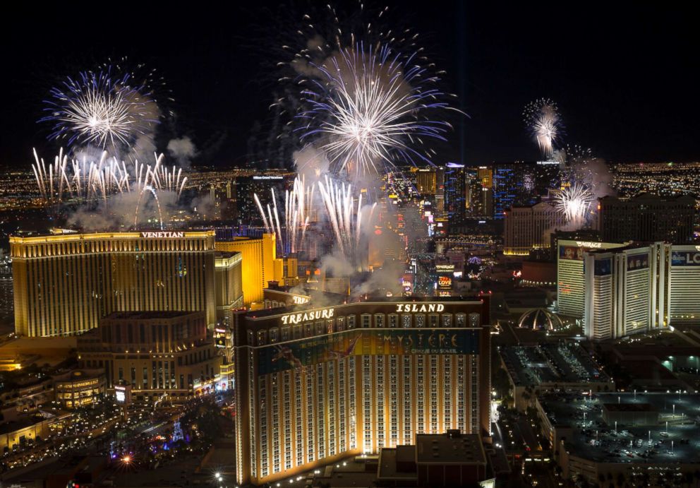 PHOTO: New Years fireworks explode over Las Vegas, Jan. 1, 2018.