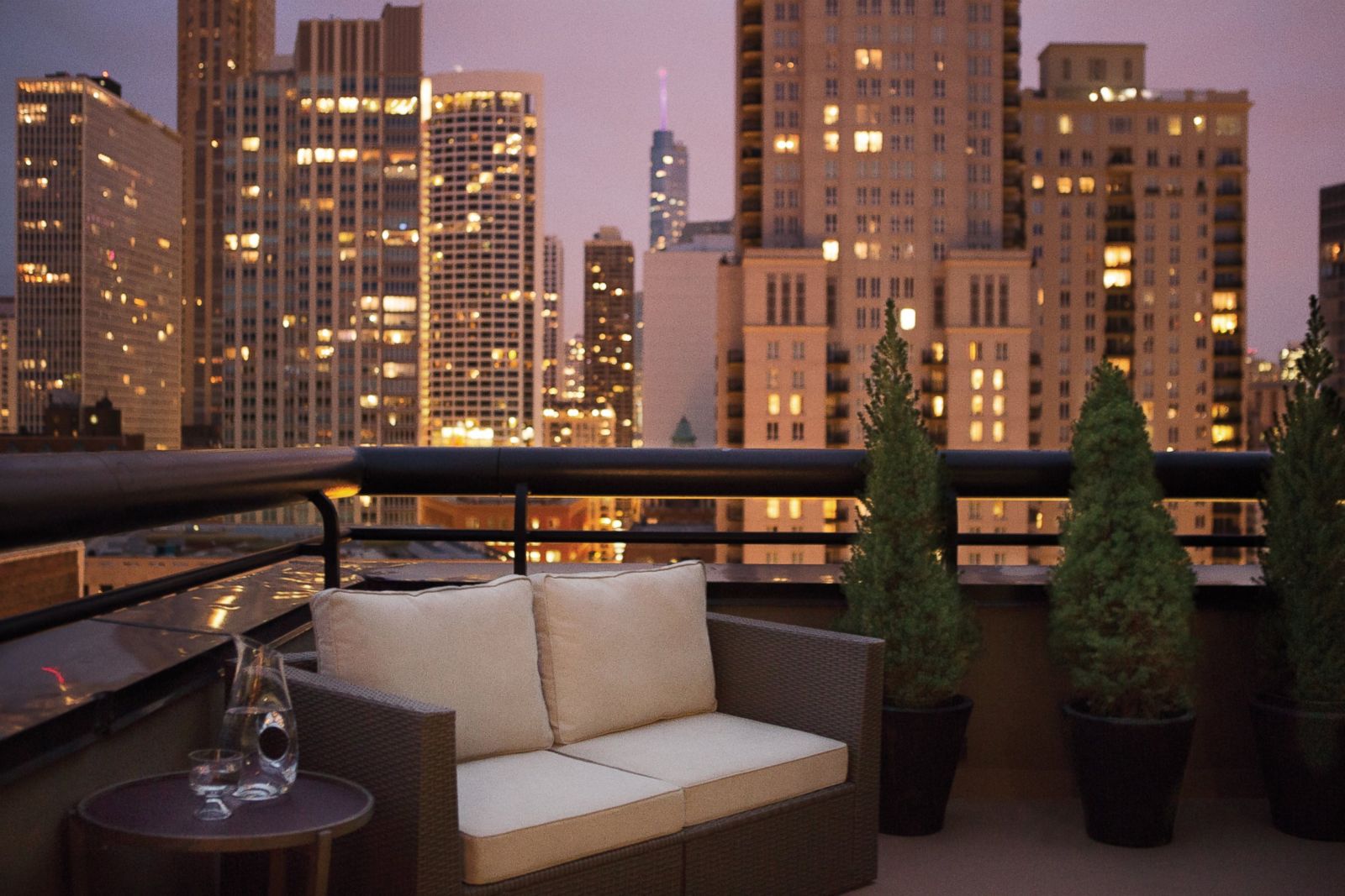 chicago hotels with balconies