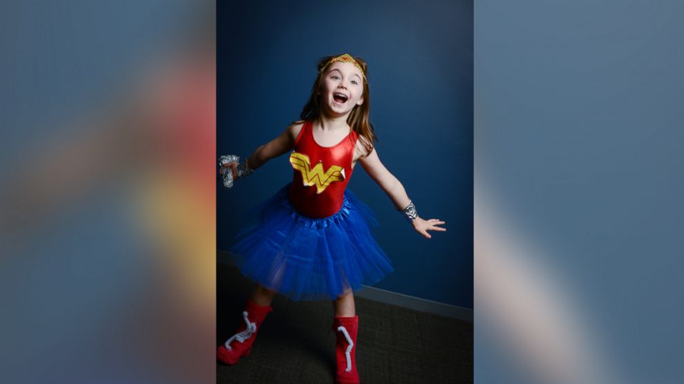 How to make last-minute superhero costumes for children - ABC News