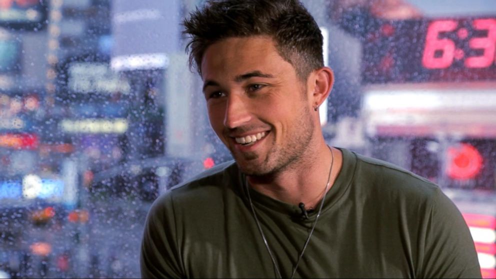 Country Music's Fast-Rising Star Michael Ray Video - ABC News