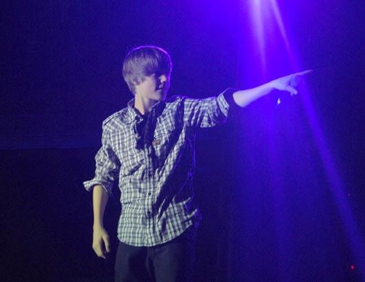 abc_justin_bieber_dsc_0779_100317_ssh.jpg