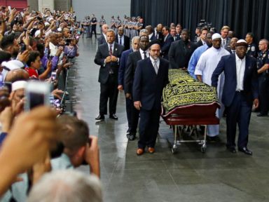 Mourners Pay Tribute to Muhammad Ali