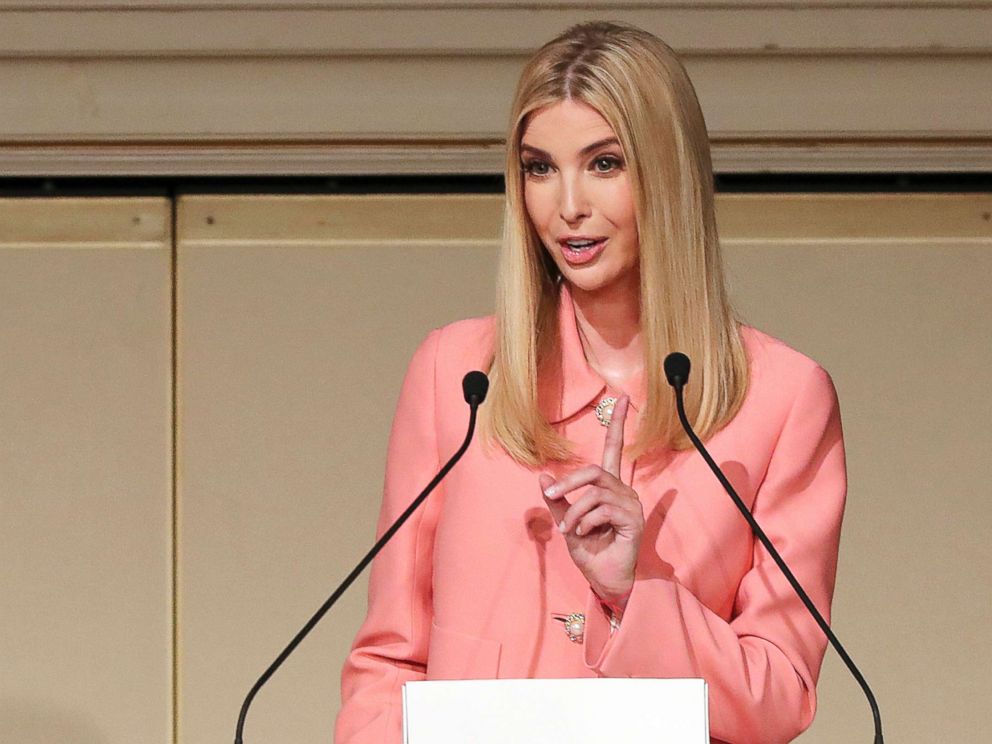   PHOTO: Ivanka Trump, the daughter and adviser to the president of EE. UU., Donald Trump, delivers a speech at the World Assembly of Women: WAW! 2017 Conference in Tokyo, November 3, 2017. 