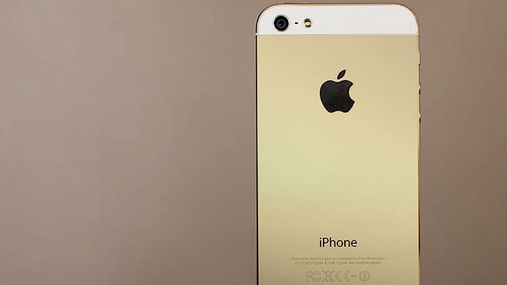 A mock-up of a gold colored iPhone by iMore.com.<br /><br /><br /><br />
