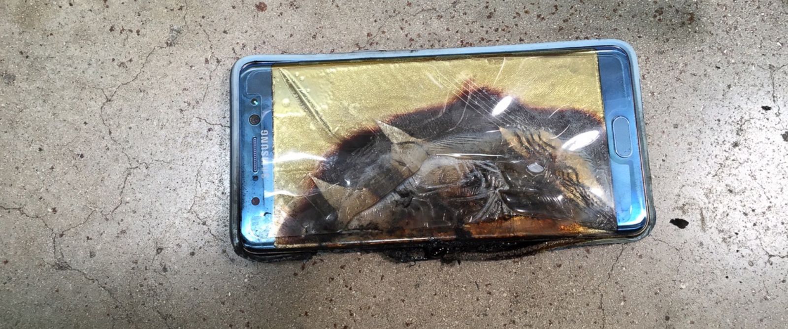 PHOTO: Jonathan Strobel has filed what is believed to be the first lawsuit to result from a battery defect affecting Samsung Note7 smartphones.