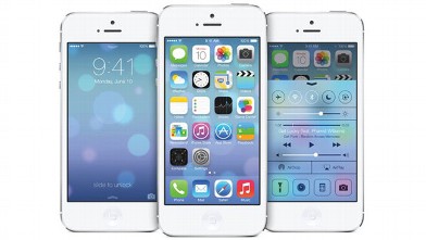 Apple unveils two new iPhones & iOS 7
