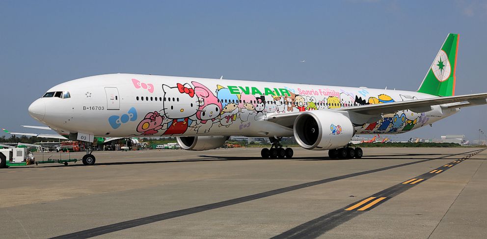 Hello Kitty Jet Comes to Los Angeles - ABC News