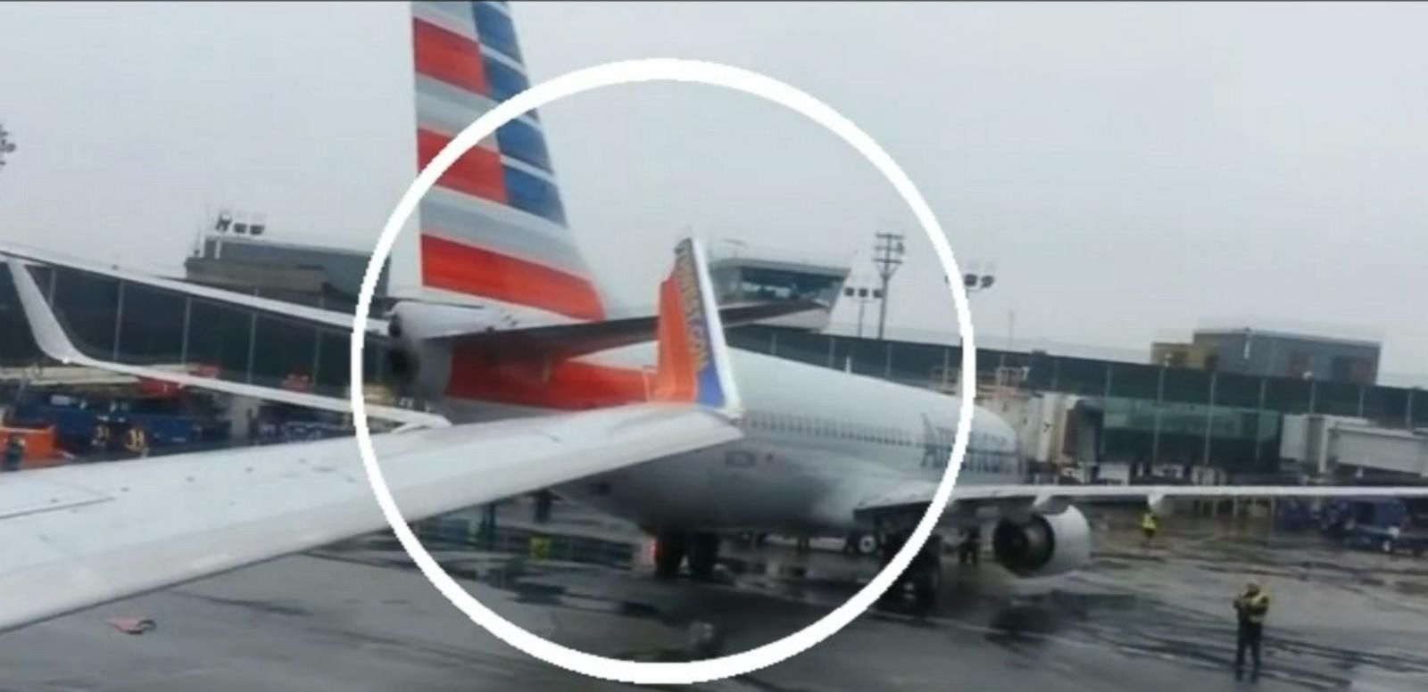 2 Planes Clip Wings at New York's LaGuardia Airport - ABC News