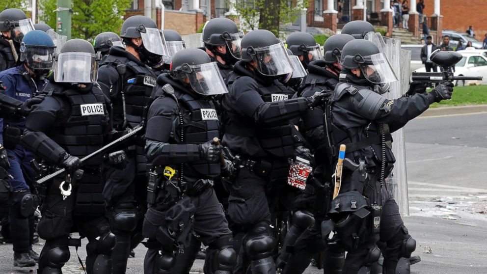 Dramatic Images From Baltimore Unrest Photos - ABC News