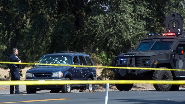 3 Dead After California Bank Robbery Turns Into Gun Battle Abc7 Los Angeles