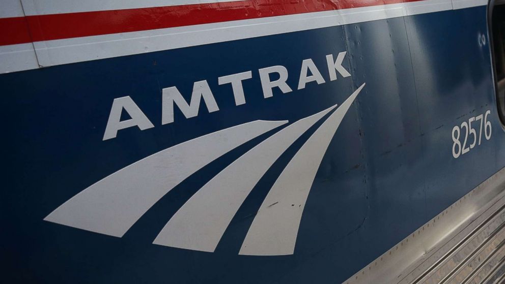 2 Hit Killed By Amtrak Train In Washington Dc Abc7 Los Angeles
