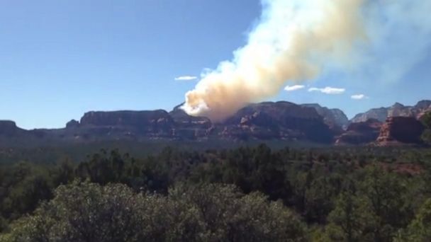 4 Killed in Arizona Plane Crash That Sparks Fire - ABC7 Los Angeles