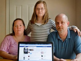 Junge rothaarige teen Alex ist sex mit Ihren perversen Stiefvater Junge rothaarige teen Alex ist sex mit Ihren perversen Stiefvater