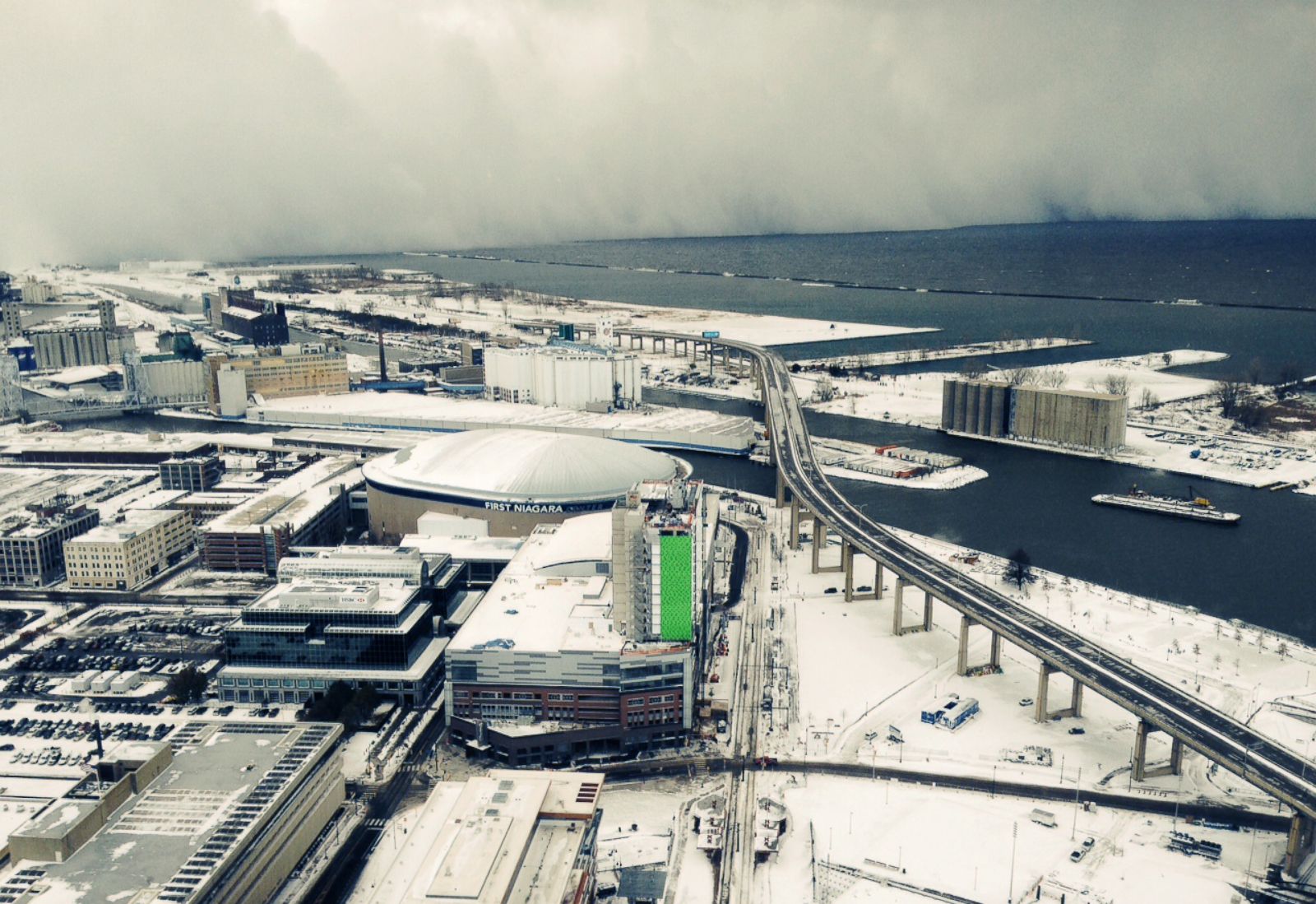 Buffalo Buried By Wall of Snow Photos | Image #27 - ABC News