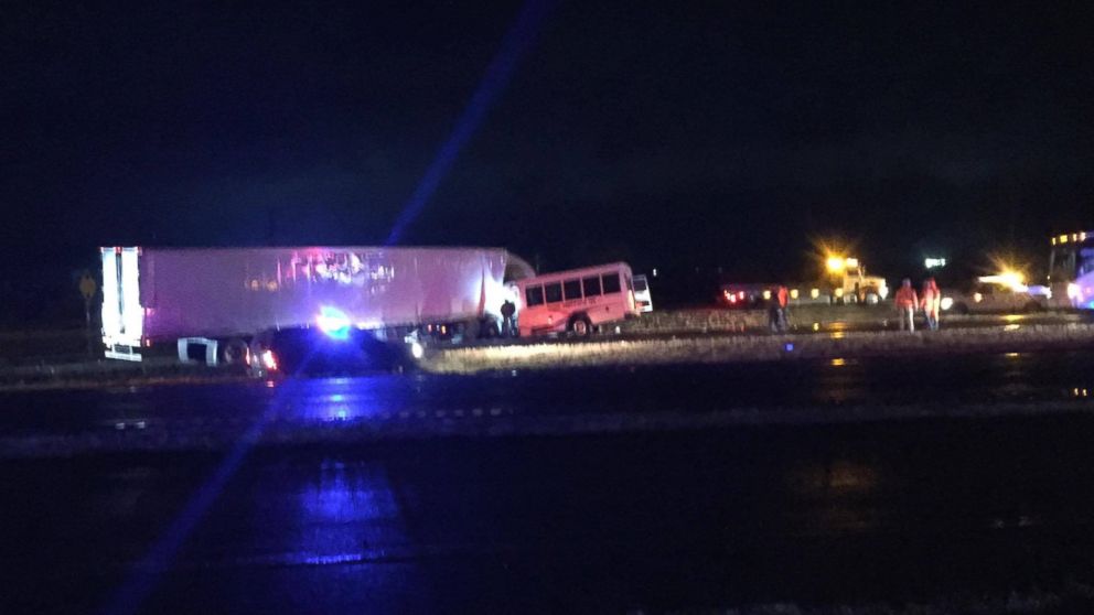 1 Dead After Bus With High School Cheerleaders Collides With 18-Wheeler
