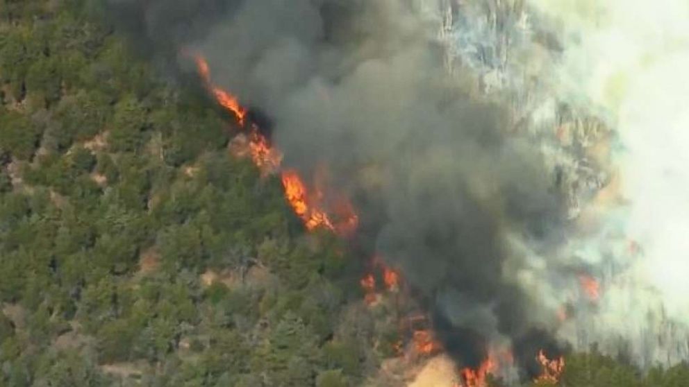 Gusty winds spread wildfires in Plains as storm moves east - ABC7 Los ...